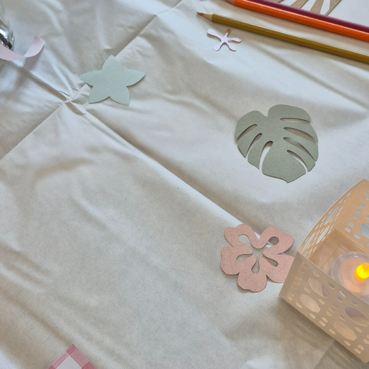 Hawaiian Flowers Table Confetti