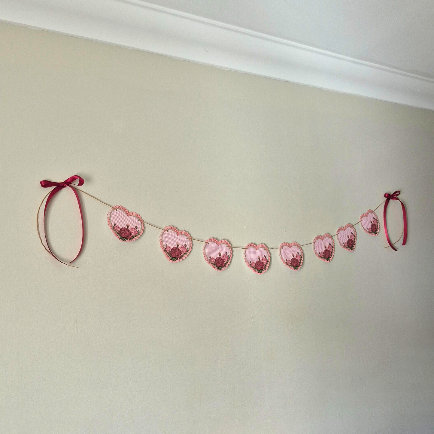 Ruffled Gingham Heart Paper Garland