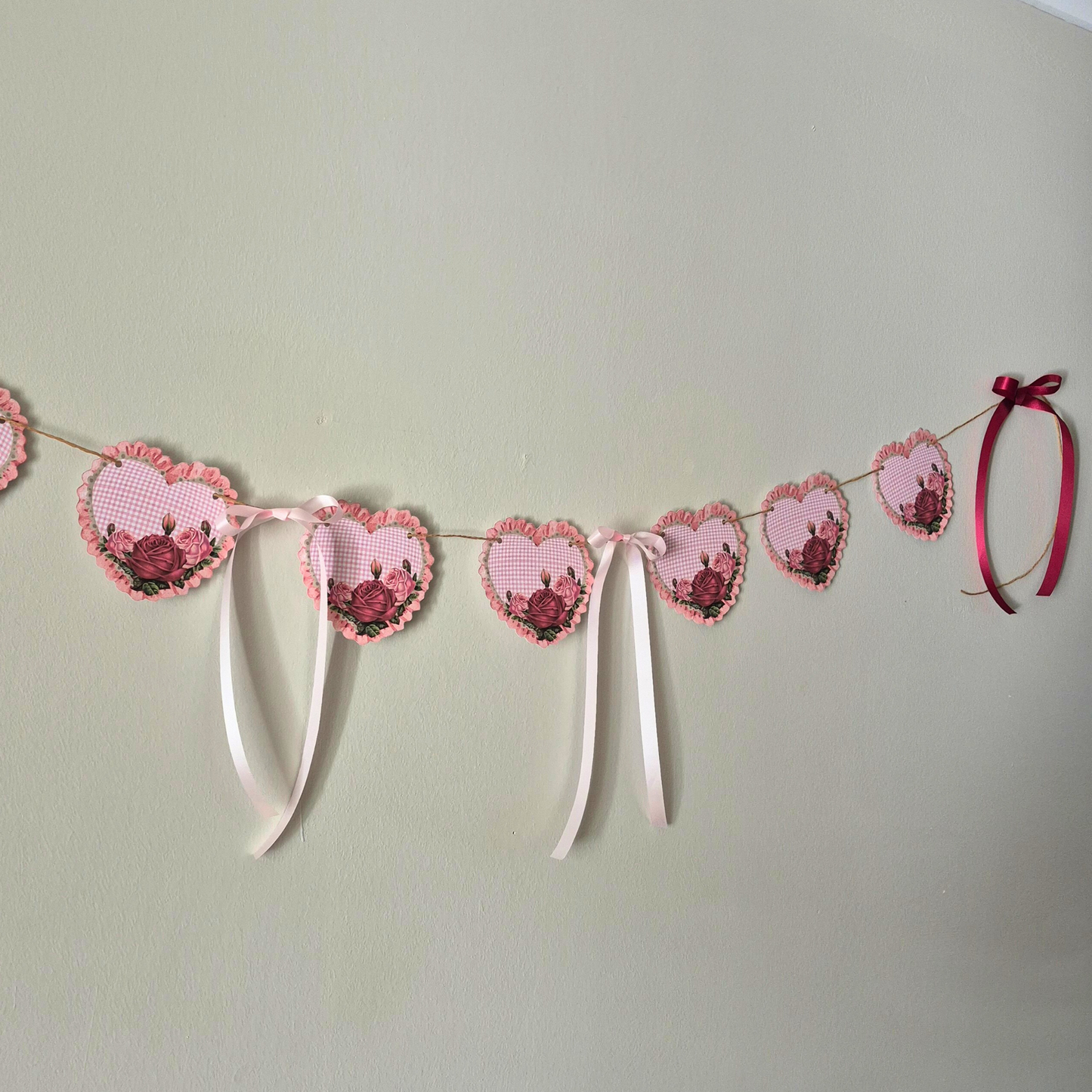 Ruffled Gingham Heart Paper Garland