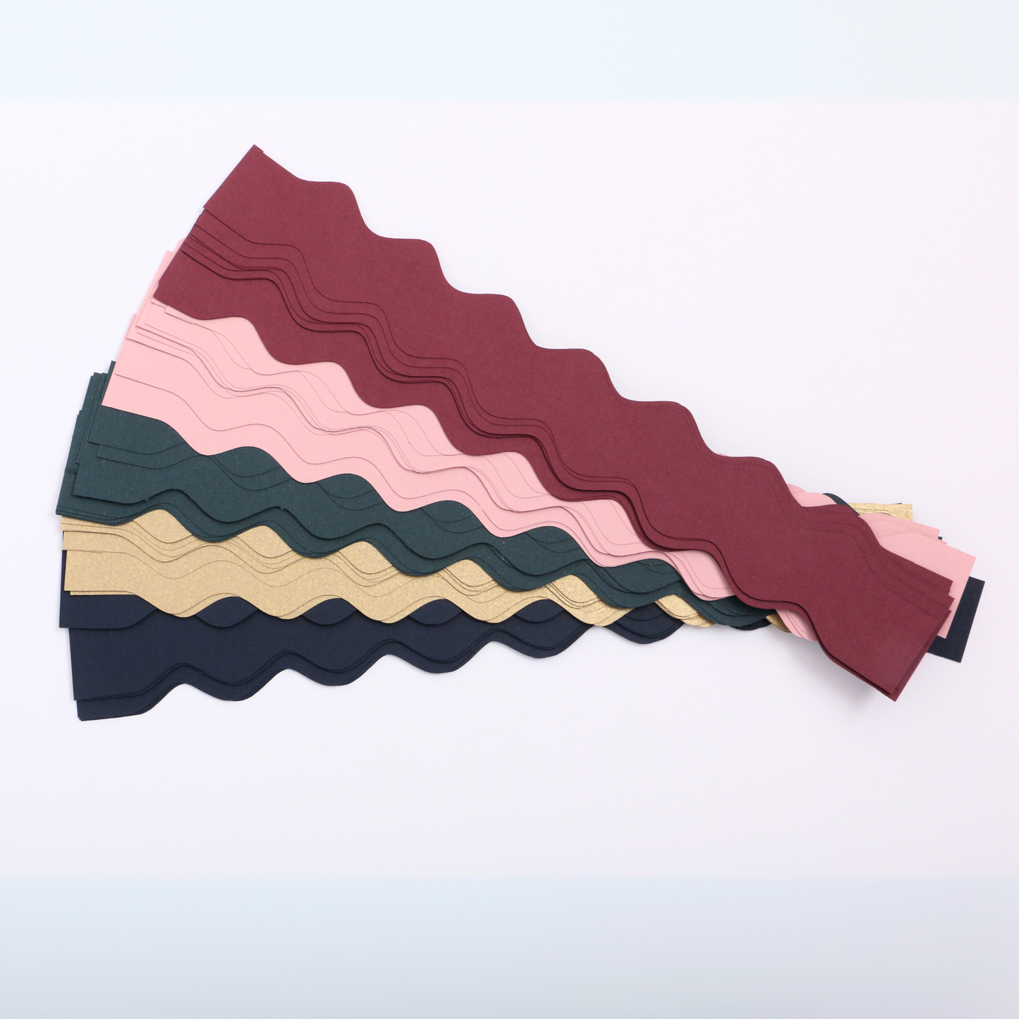 Luxury Scalloped Paper Chain