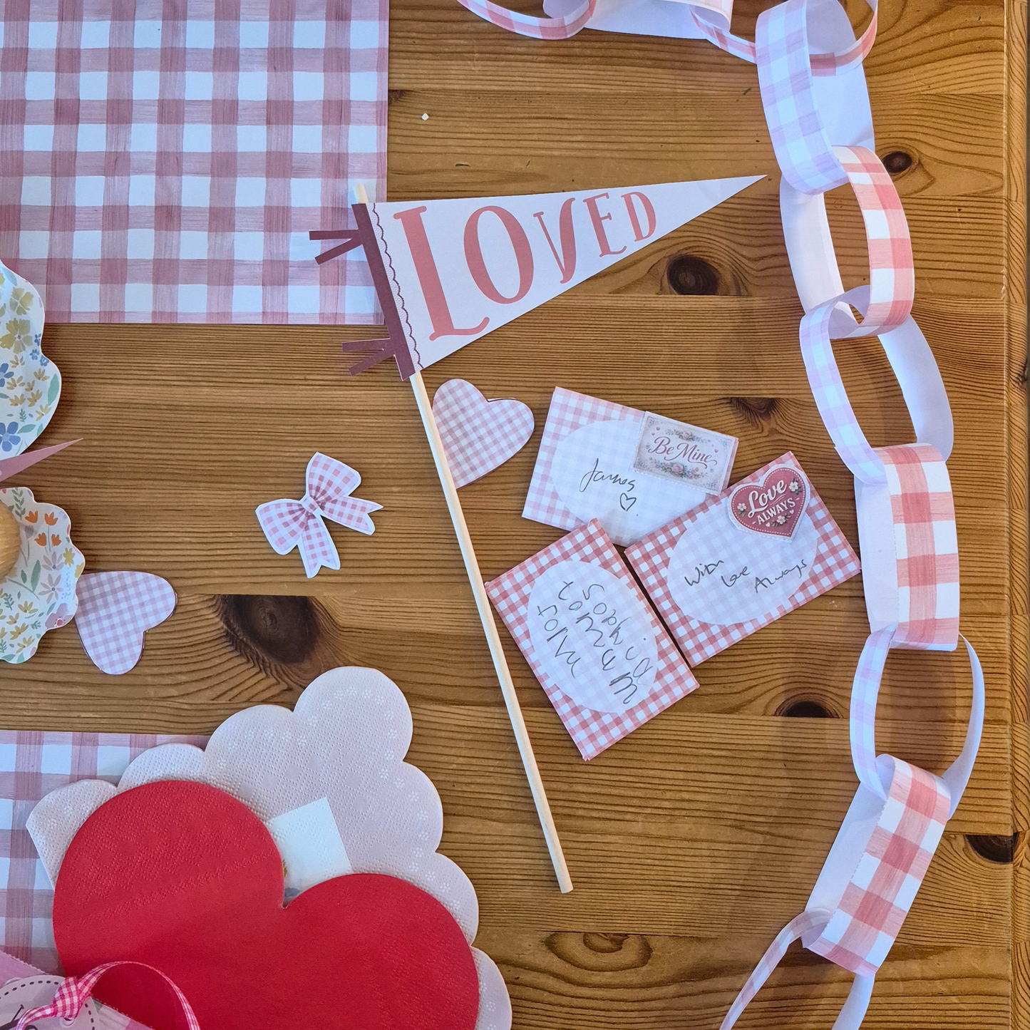 Valentines Mini Love Note and Decor Activity Pack - Printable