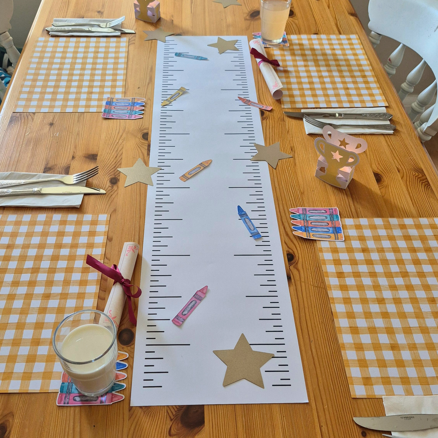 Gold Star and Crayon Table Confetti